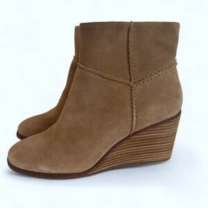 2/$30 Lucky Brand Suede Booties Tan Size 7